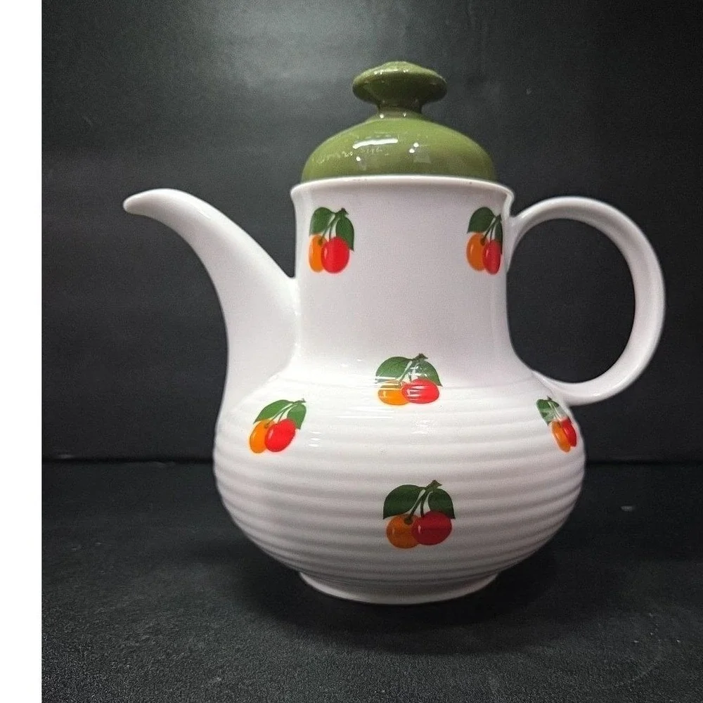 Seltmann Weiden Bavaria Teapot, Cherry Pattern Coffee Pot,‎ Vintage Kitchenware